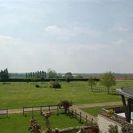 11 bedroom Manor House in Montpellier de Medillan , Poitou-Charentes for sale with 14700m2 of land. Priced at only $889,200 USD