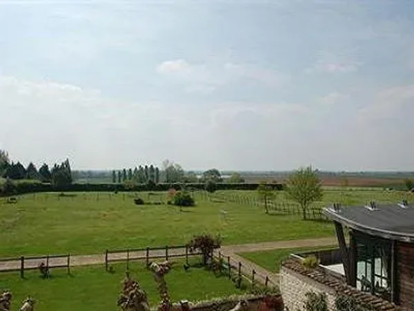 11 bedroom Manor House in Montpellier de Medillan , Poitou-Charentes for sale with 14700m2 of land. Priced at only $889,200 USD