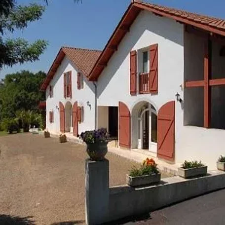 5 bedroom Farmhouse in Peyrehorade, Aquitaine for sale with 104000m2 of land. For only $889,200 USD
