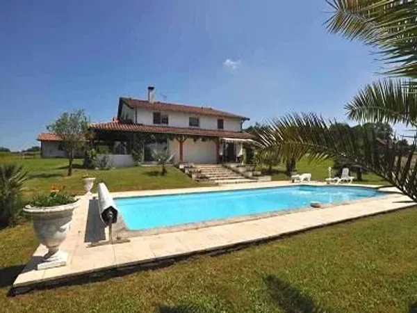 5 bedroom Farmhouse in Peyrehorade, Aquitaine for sale with 104000m2 of land. For only $889,200 USD