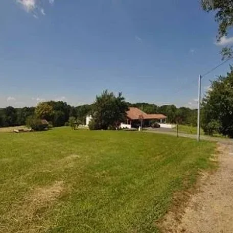 5 bedroom Farmhouse in Peyrehorade, Aquitaine for sale with 104000m2 of land. For only $889,200 USD