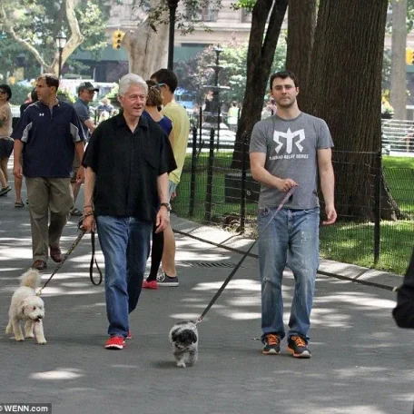 Bill Clinton has father-son bonding time with pregnant Chelsea's husband Marc as they walk their dogs in New York City

Read more: http://www.dailymail.co.uk/news/article-2718134/Bill-Clinton-father-son-bonding-time-pregnant-Chelsea-s-husband-Marc-walk-