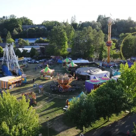Real Old Fashioned Fair in El Dorado, California. If you hanker for the days when a home town fair included all the good and natural parts of life come enjoy our amazing weather, wonderful people, and hilarious and thrilling events!