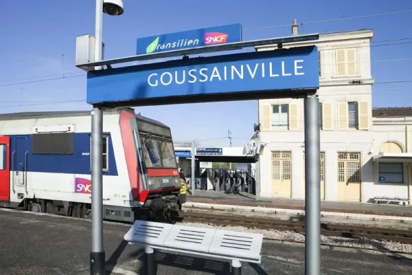More views of modern and historic Goussainville