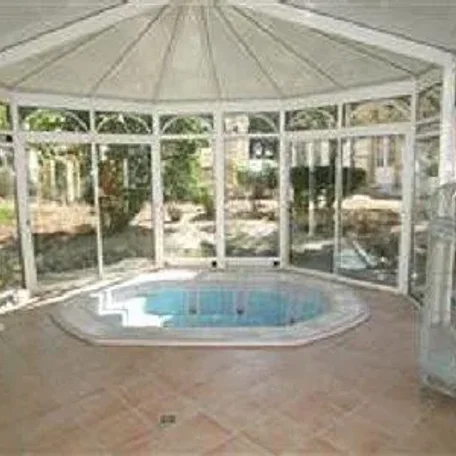 7 bedroom Manor House in Tours and Le Mans Area, Centre for sale with 1750m2 of land for $906,300 USD