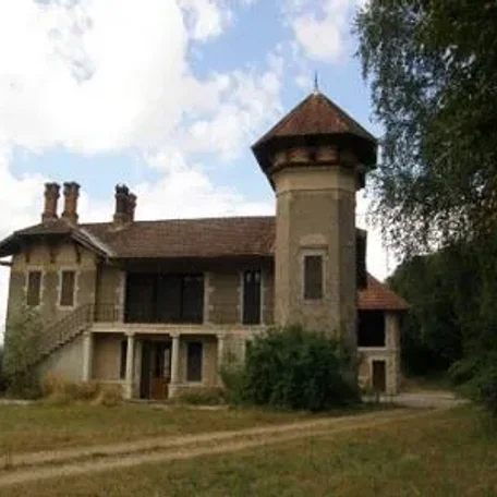 10 bedroom French Chateau in Ain, Rhone-Alpes for sale with 150000m2 of land - See other Discussion Topics on our page for additional listings - Now priced at just $1,316,700