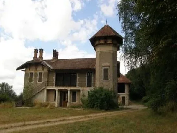 10 bedroom French Chateau in Ain, Rhone-Alpes for sale with 150000m2 of land - See other Discussion Topics on our page for additional listings - Now priced at just $1,316,700