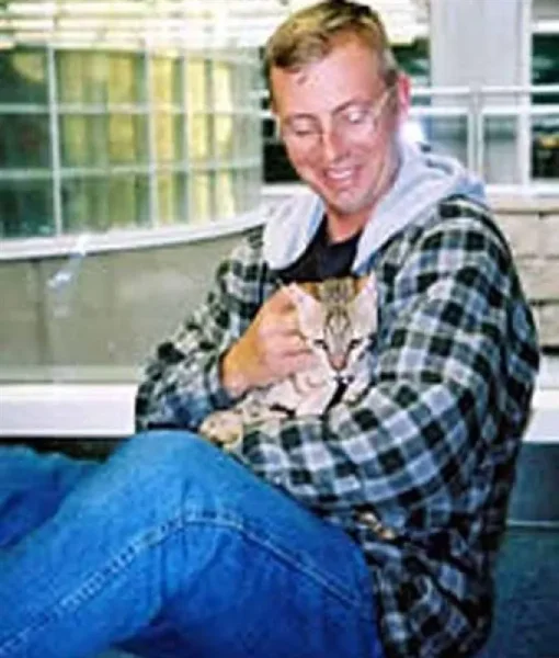 Pfc. Hammer, the Iraq-born cat that joined his infantry company during their deployment in Iraq. The Executive Committee of TheraPet, Inc. voted to award Pfc. Hammer its first Honorary Membership "for services rendered to our servicemen and women