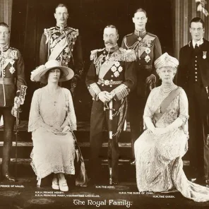 The Englilsh Royals and a Few of their Pets!
