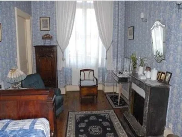 14 bedroom Manor House in Mont de Marsan, Aquitaine for sale with 20300m2 of land. Priced at $ 855,000 USD