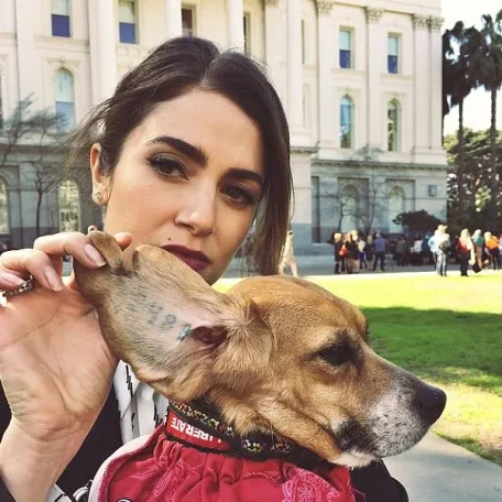 Ian Somerhalder and his girlfriend Nikki Reed have expanded their family yet again with another pet according to an Instagram picture Ian posted on Sunday afternoon (November 2).