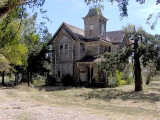Historic Victorian Estate For Sale on 35 acres in Kentucky