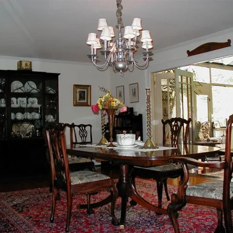 Dining Salon